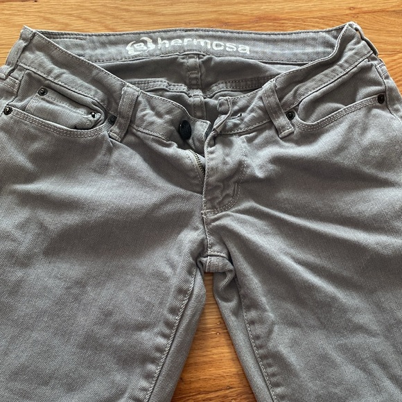 Bullhead Gray Jeans, Size 3 Reg - Picture 7 of 10